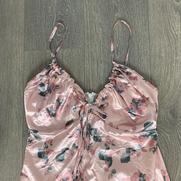 Nasty Gal Vintage Gather Detail Floral Mini Dress Rose Pink Size 4 - Picture 4 of 16